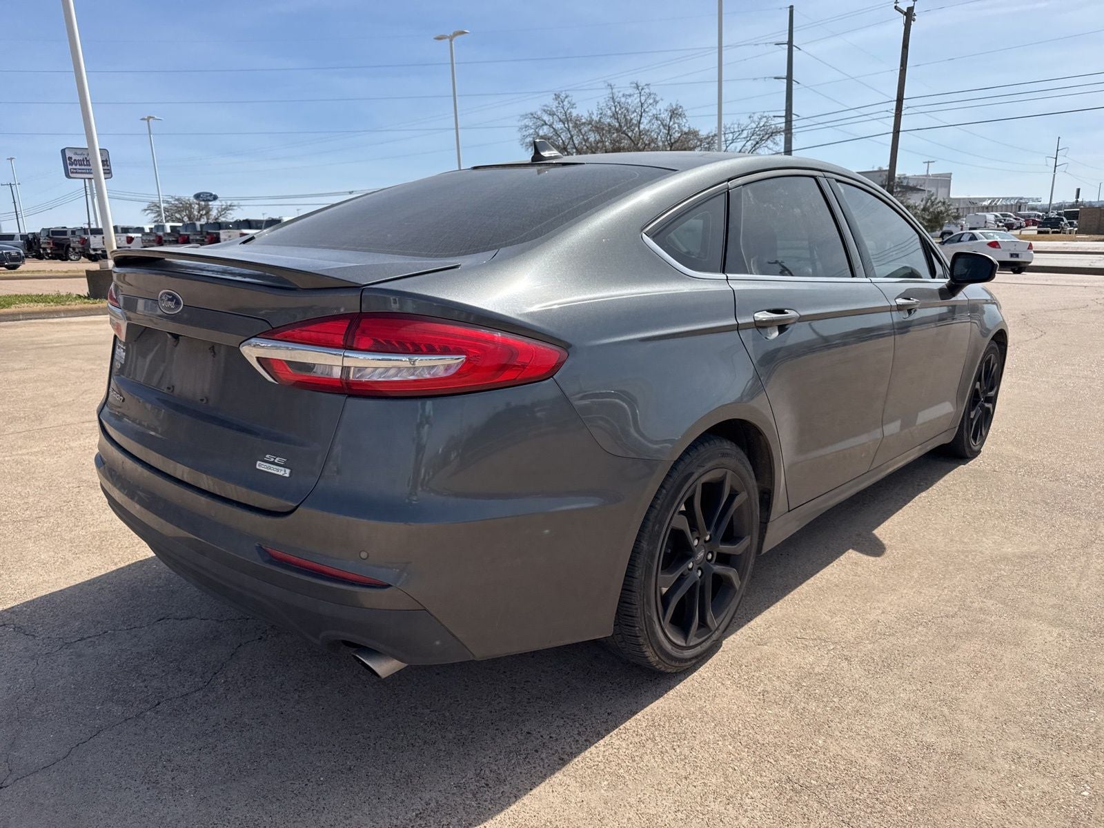 2020 Ford Fusion SE