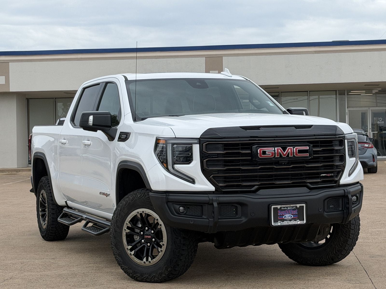 2024 GMC Sierra 1500 AT4X