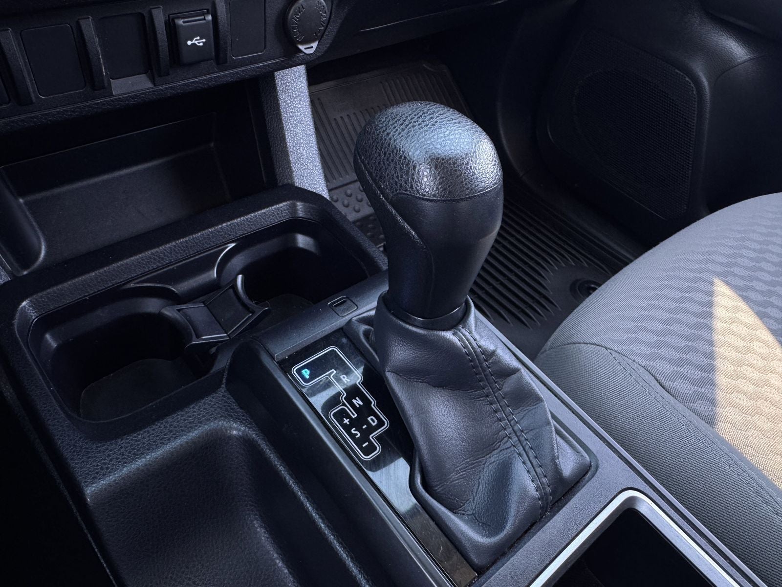 2023 Toyota Tacoma SR V6