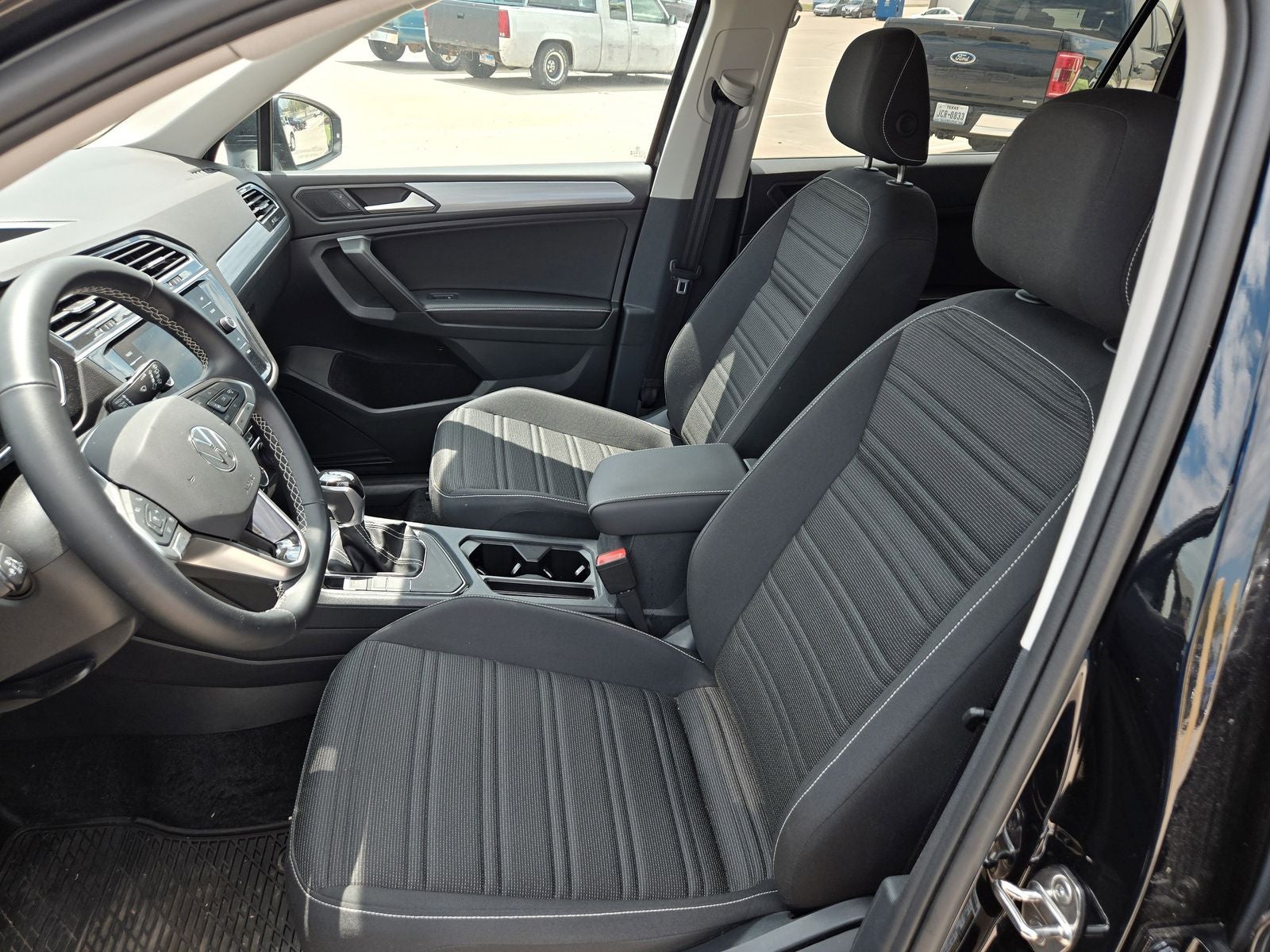 2024 Volkswagen Tiguan 2.0T S