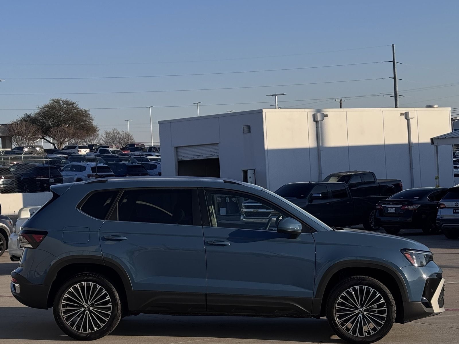 2025 Volkswagen Taos 1.5T SE