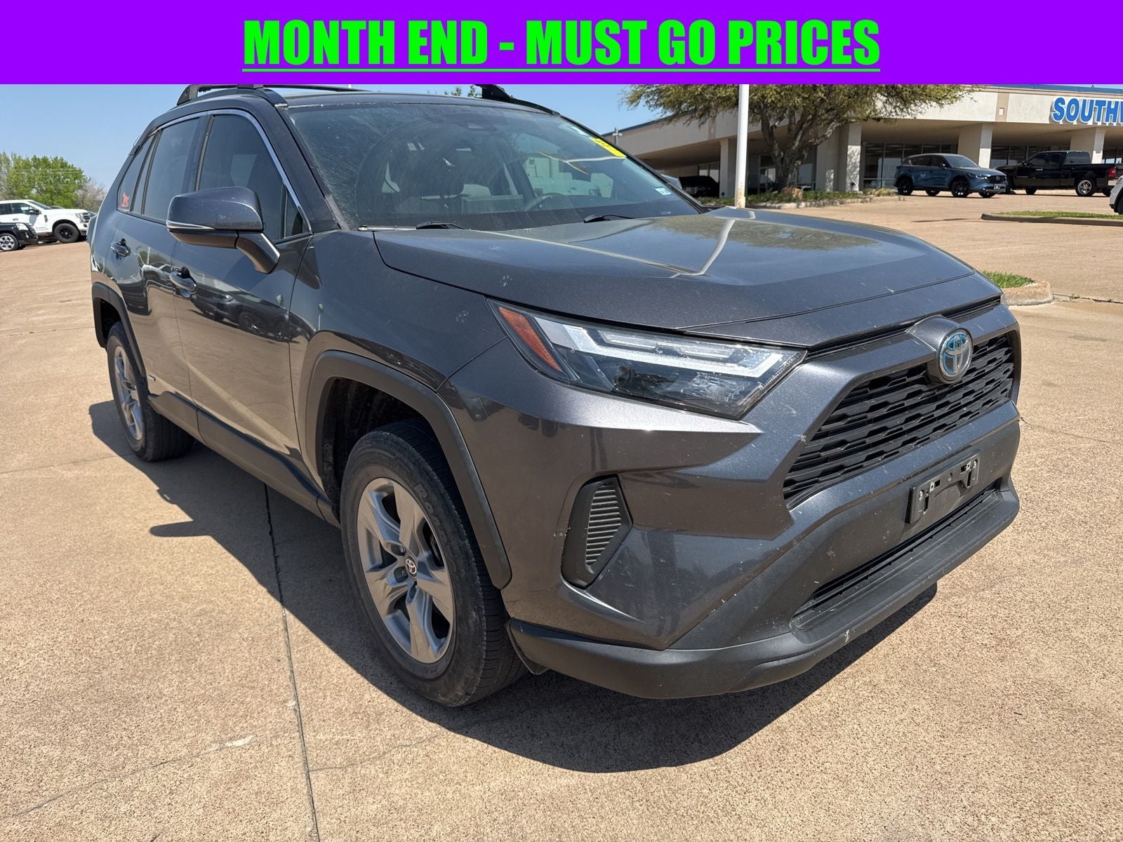 2022 Toyota RAV4 Hybrid XLE