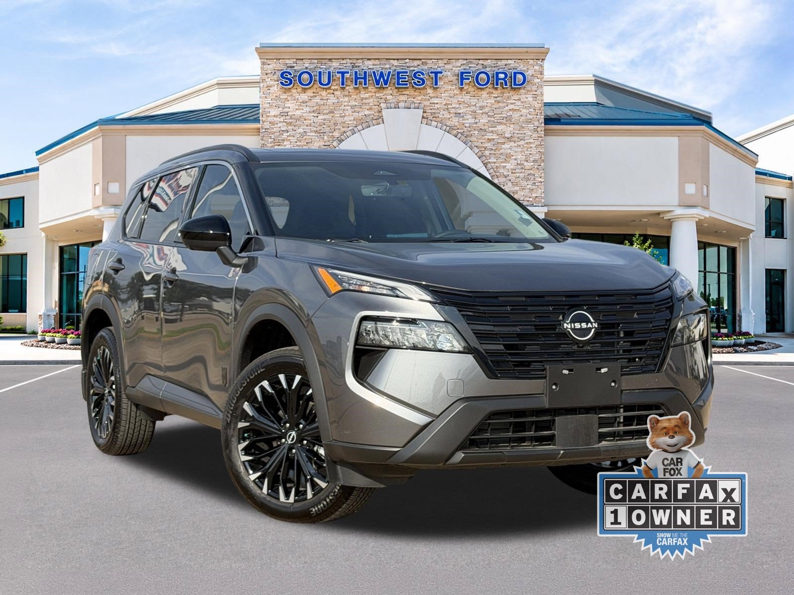 2026 Nissan Rogue Dark Armor