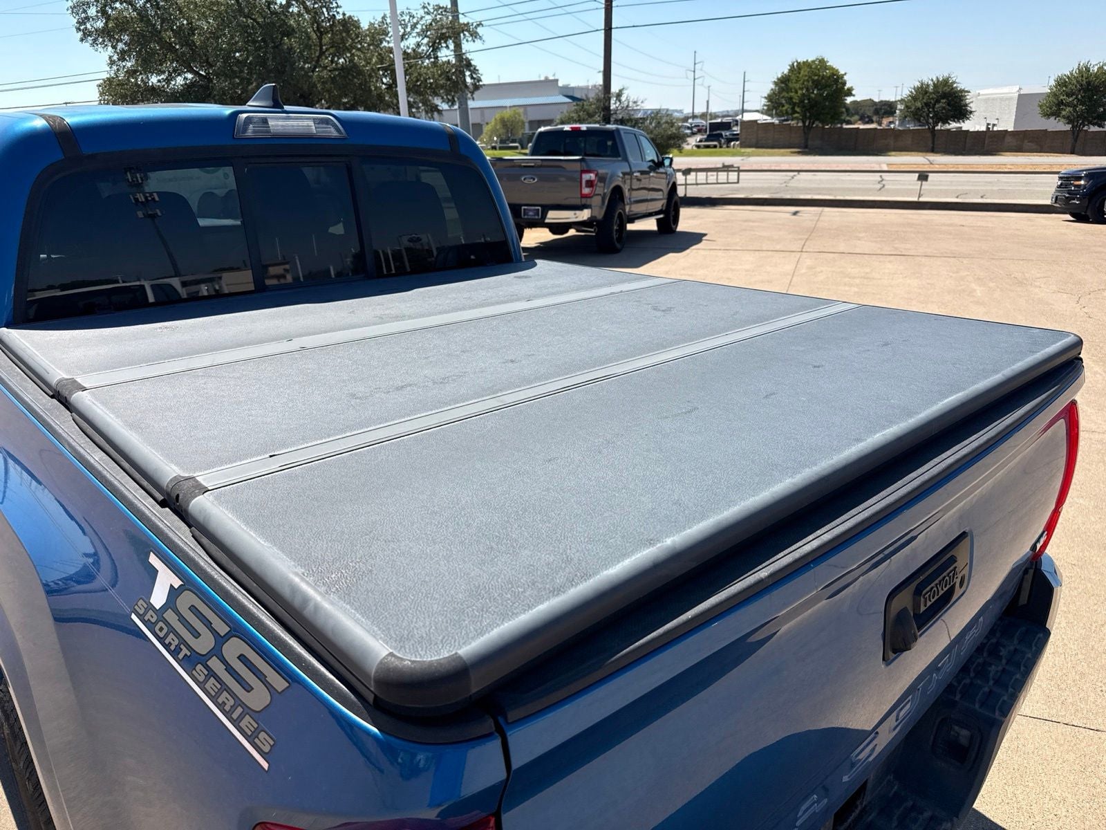 2016 Toyota Tacoma SR5