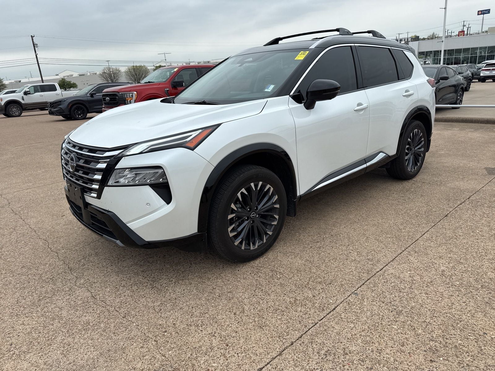 2025 Nissan Rogue Platinum