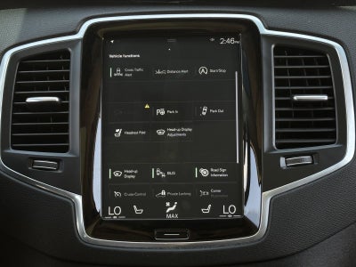 2019 Volvo XC90 T6 Momentum