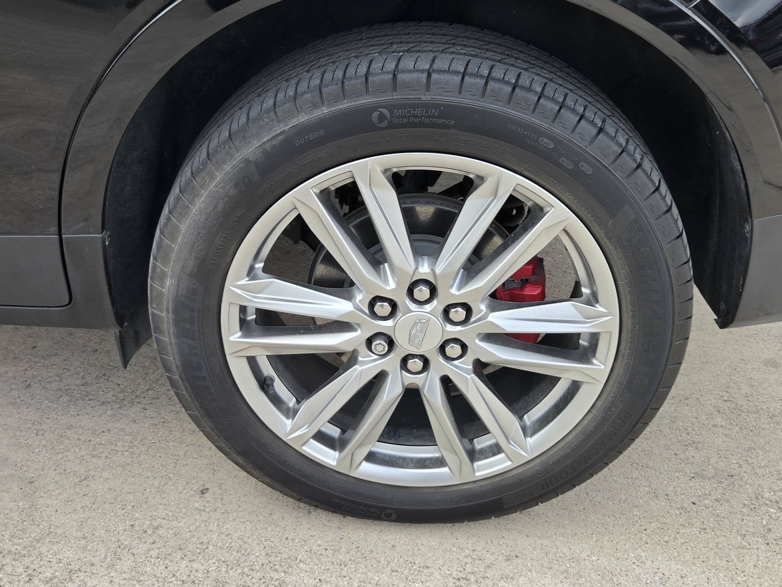 2023 Cadillac XT5 Sport