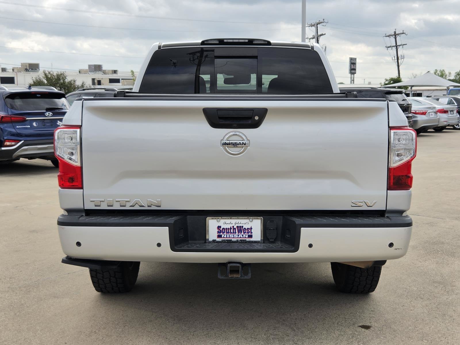2020 Nissan Titan SV