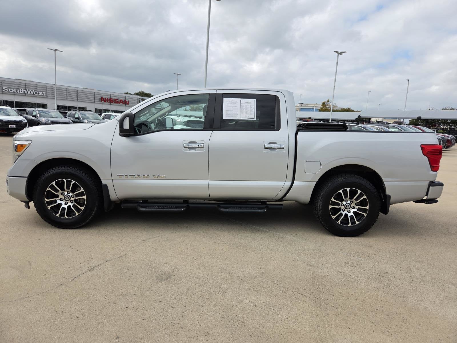 2020 Nissan Titan SV