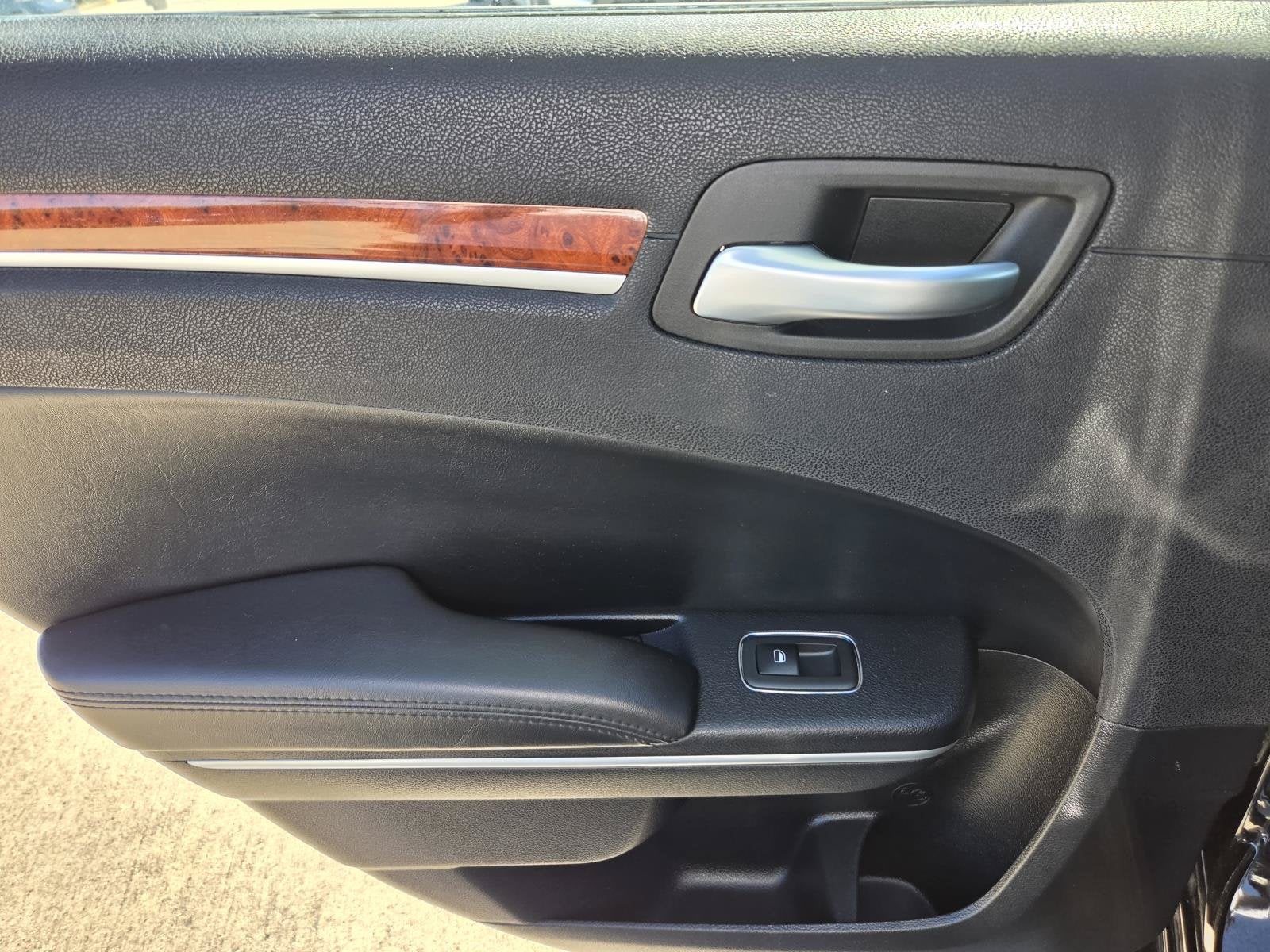 2013 Chrysler 300 Base