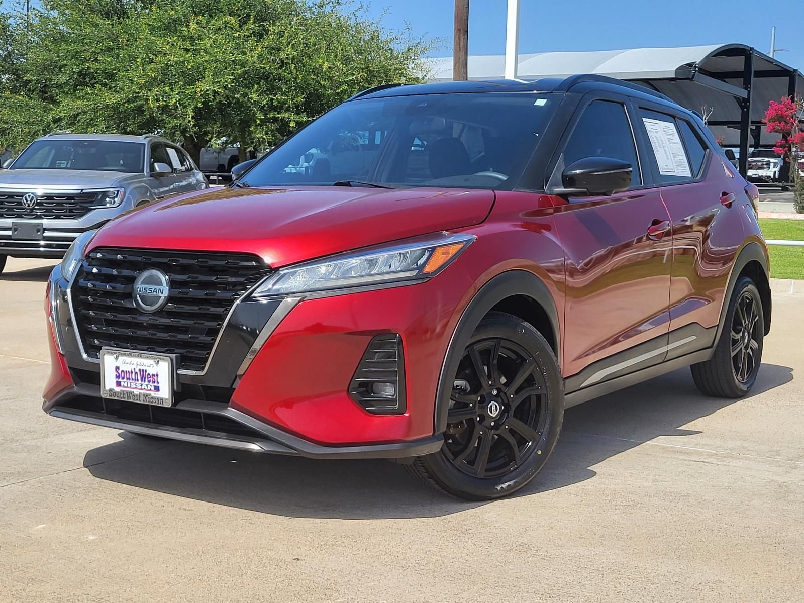 2021 Nissan Kicks SR