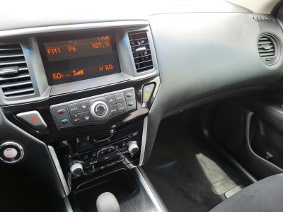 2016 Nissan Pathfinder S