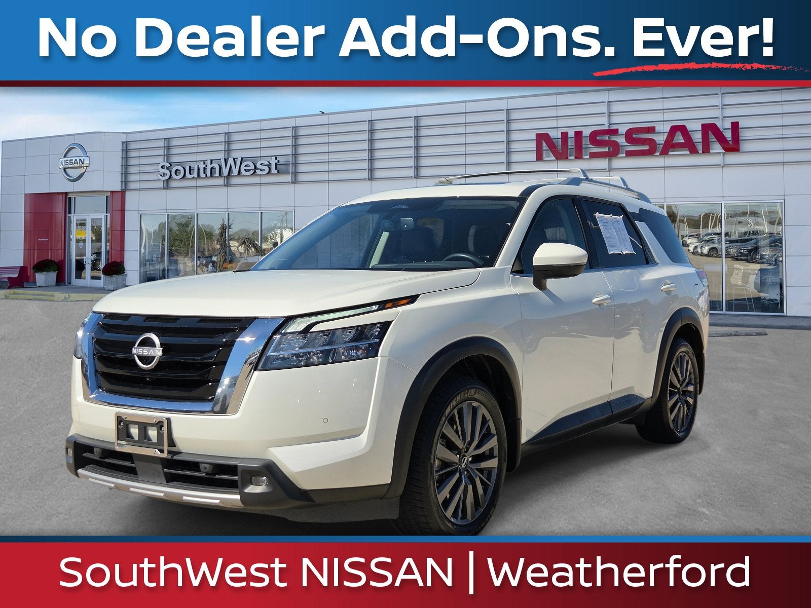 2022 Nissan Pathfinder SL