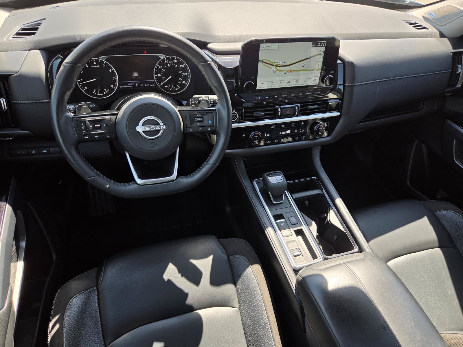 2022 Nissan Pathfinder SL