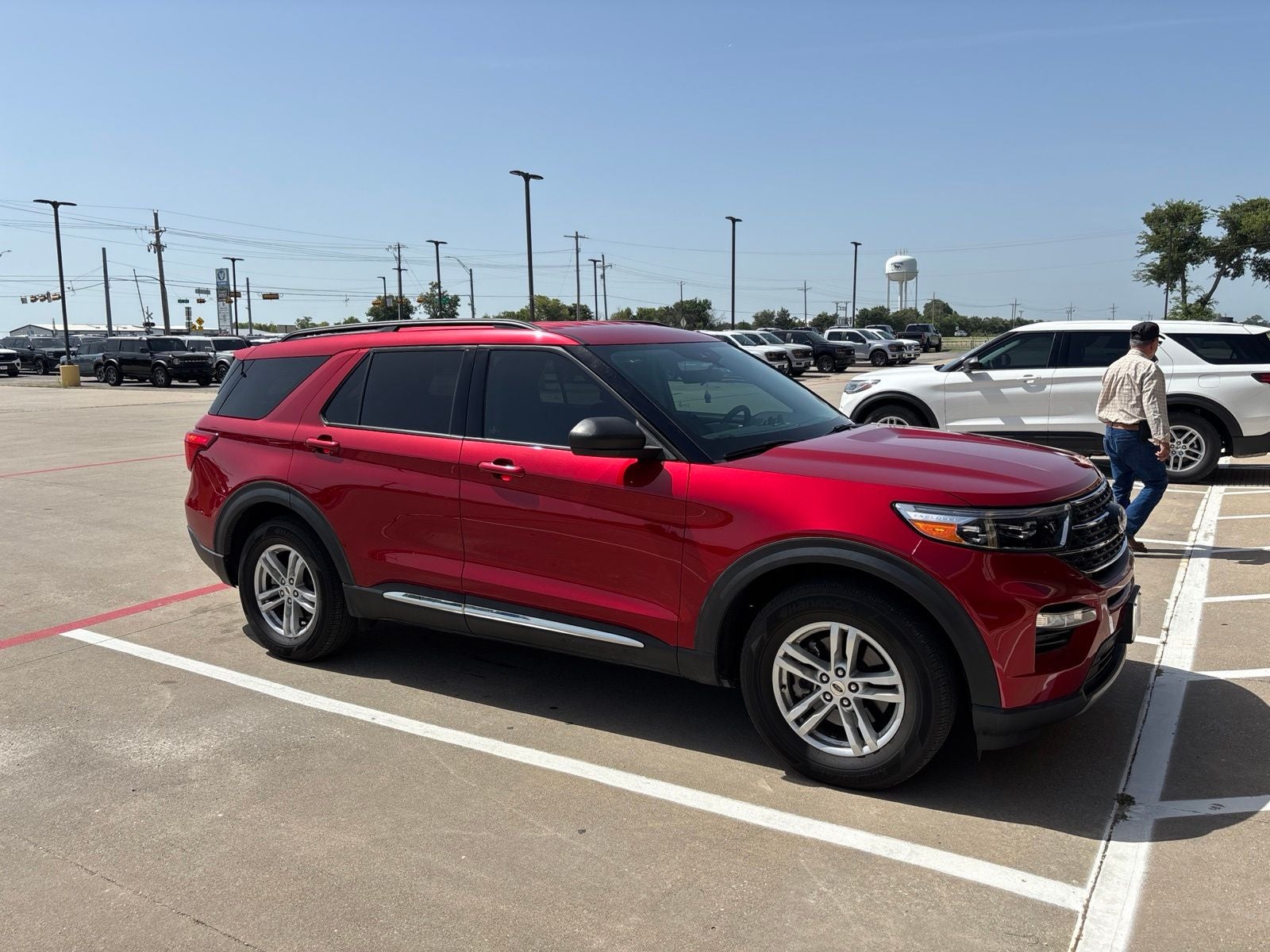 2024 Ford Explorer XLT