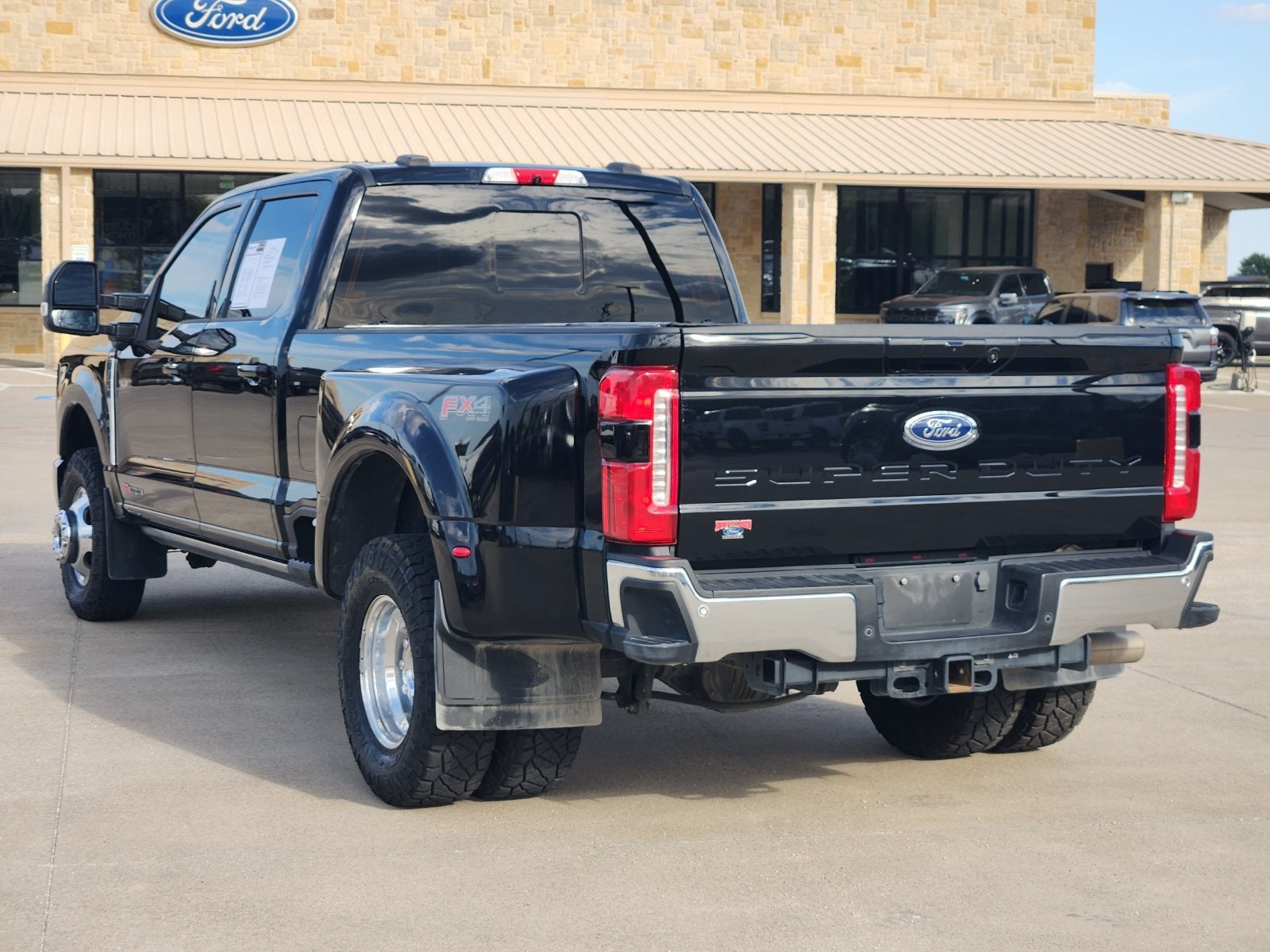 2024 Ford F-350SD Lariat DRW