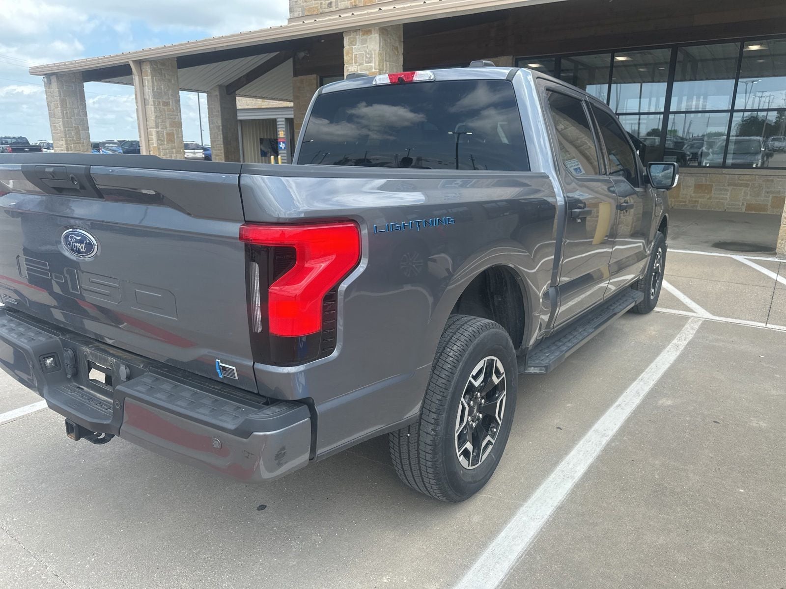 2023 Ford F-150 Lightning XLT