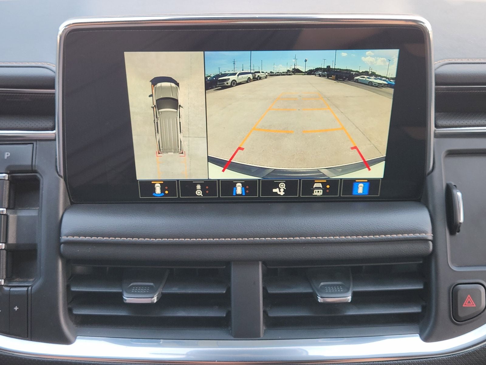 2023 GMC Yukon XL AT4