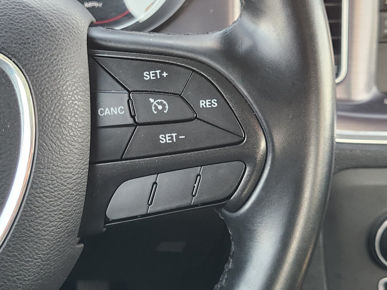 2016 Dodge Charger SE