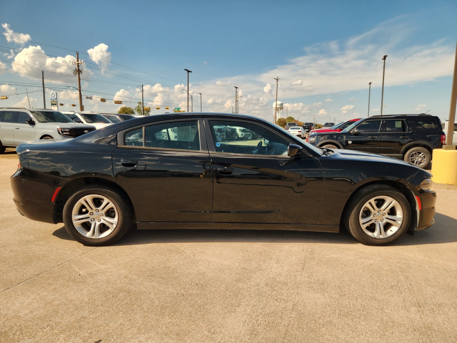 2016 Dodge Charger SE