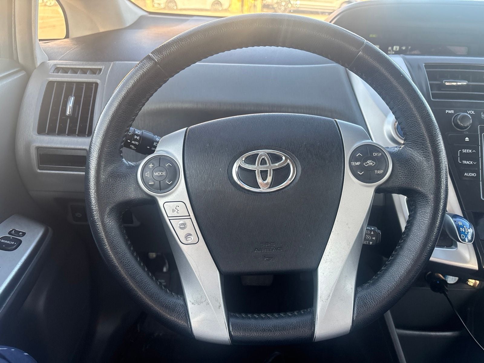 2014 Toyota Prius v Five