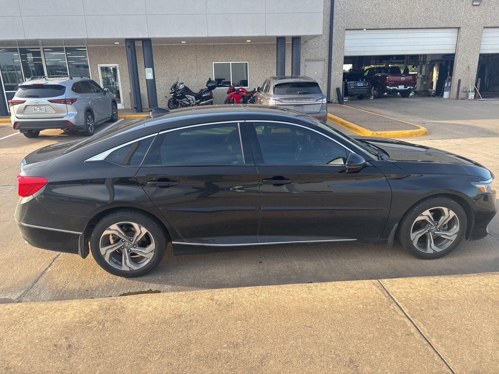 2018 Honda Accord EX-L w/Navigation