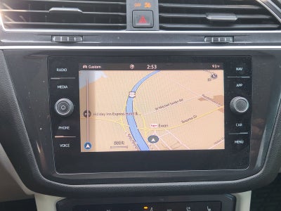 2024 Volkswagen Tiguan 2.0T SEL R-Line