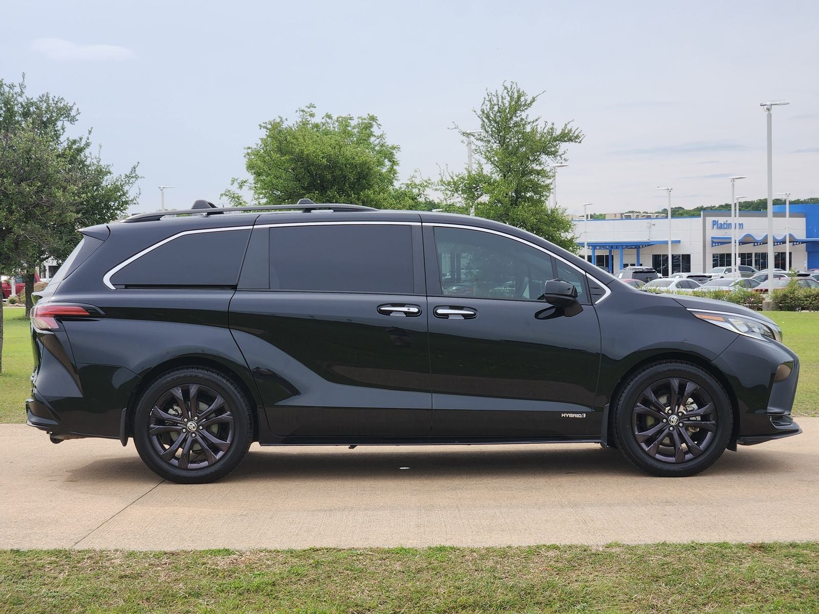2021 Toyota Sienna XSE 7 Passenger