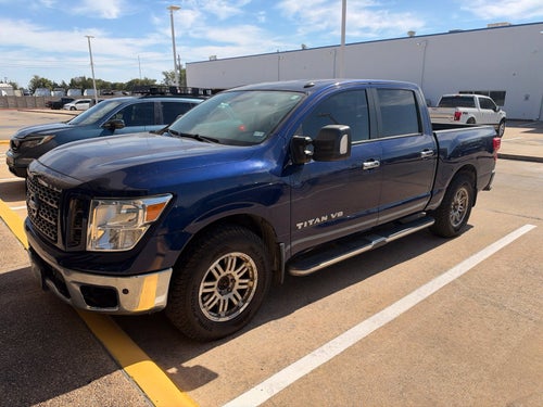 2019 Nissan Titan SV