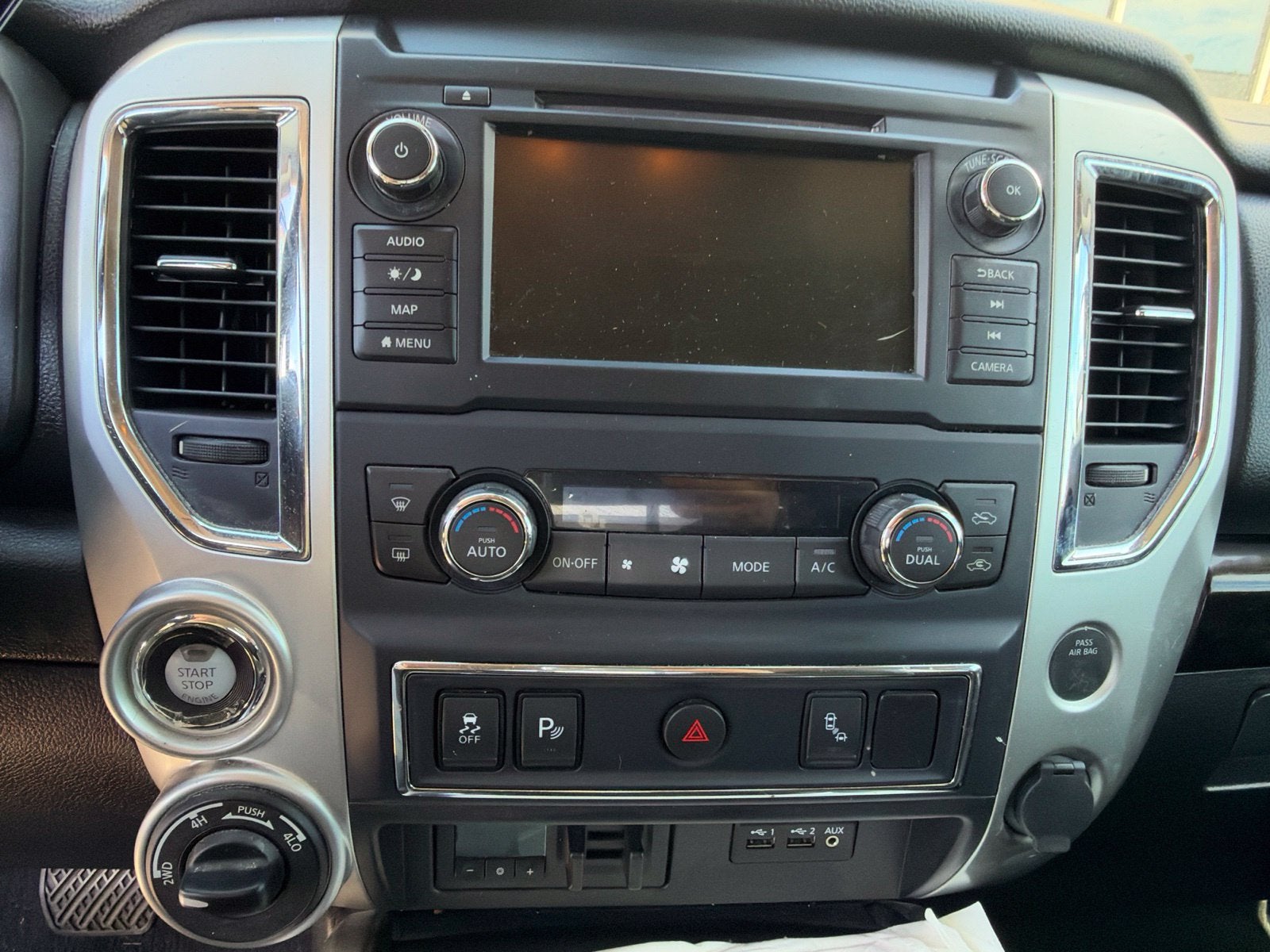 2019 Nissan Titan SV
