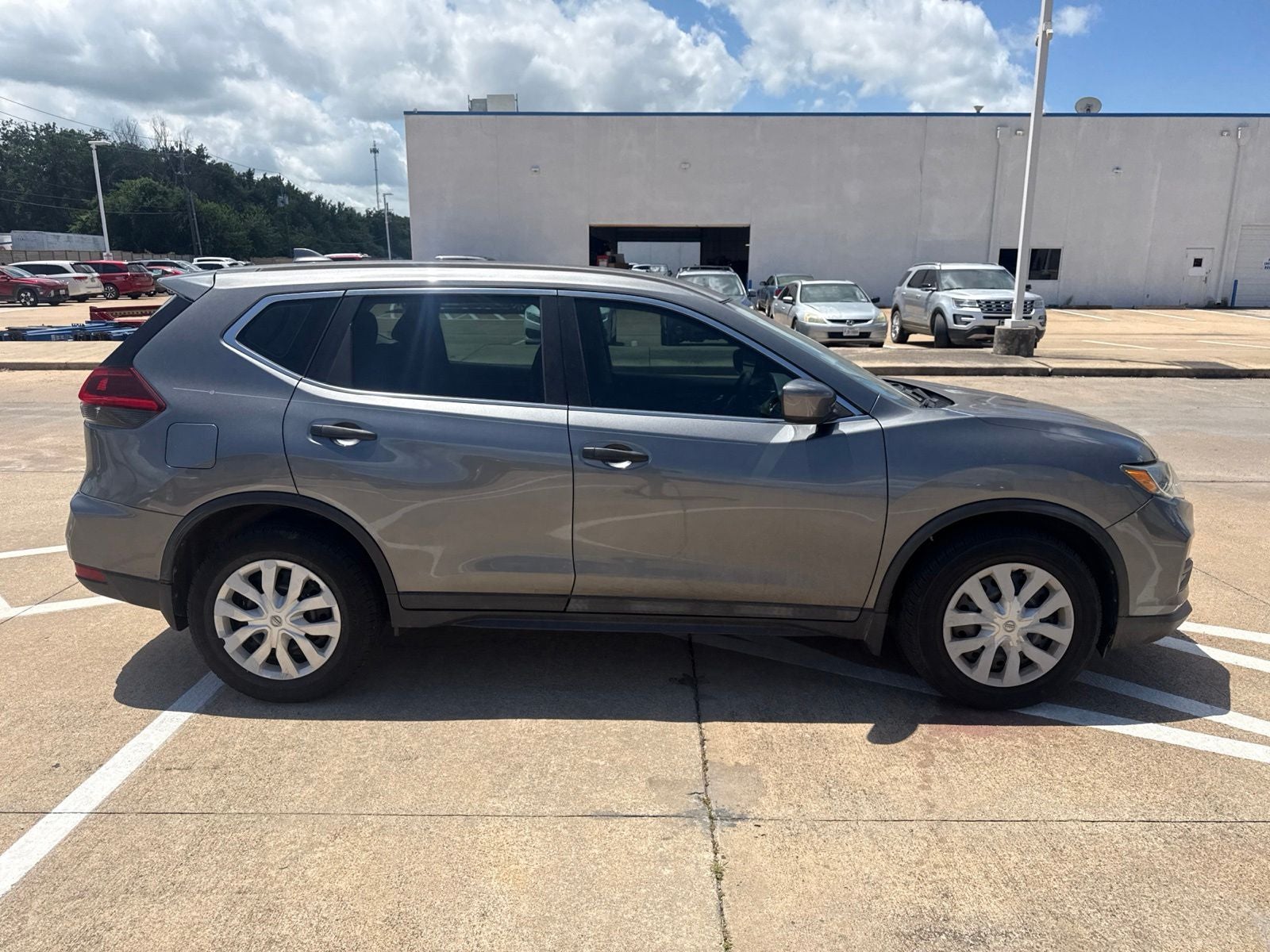 2018 Nissan Rogue S