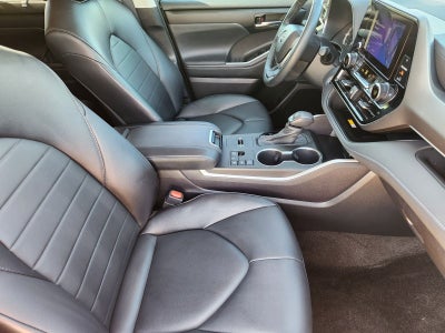 2023 Toyota Highlander XLE