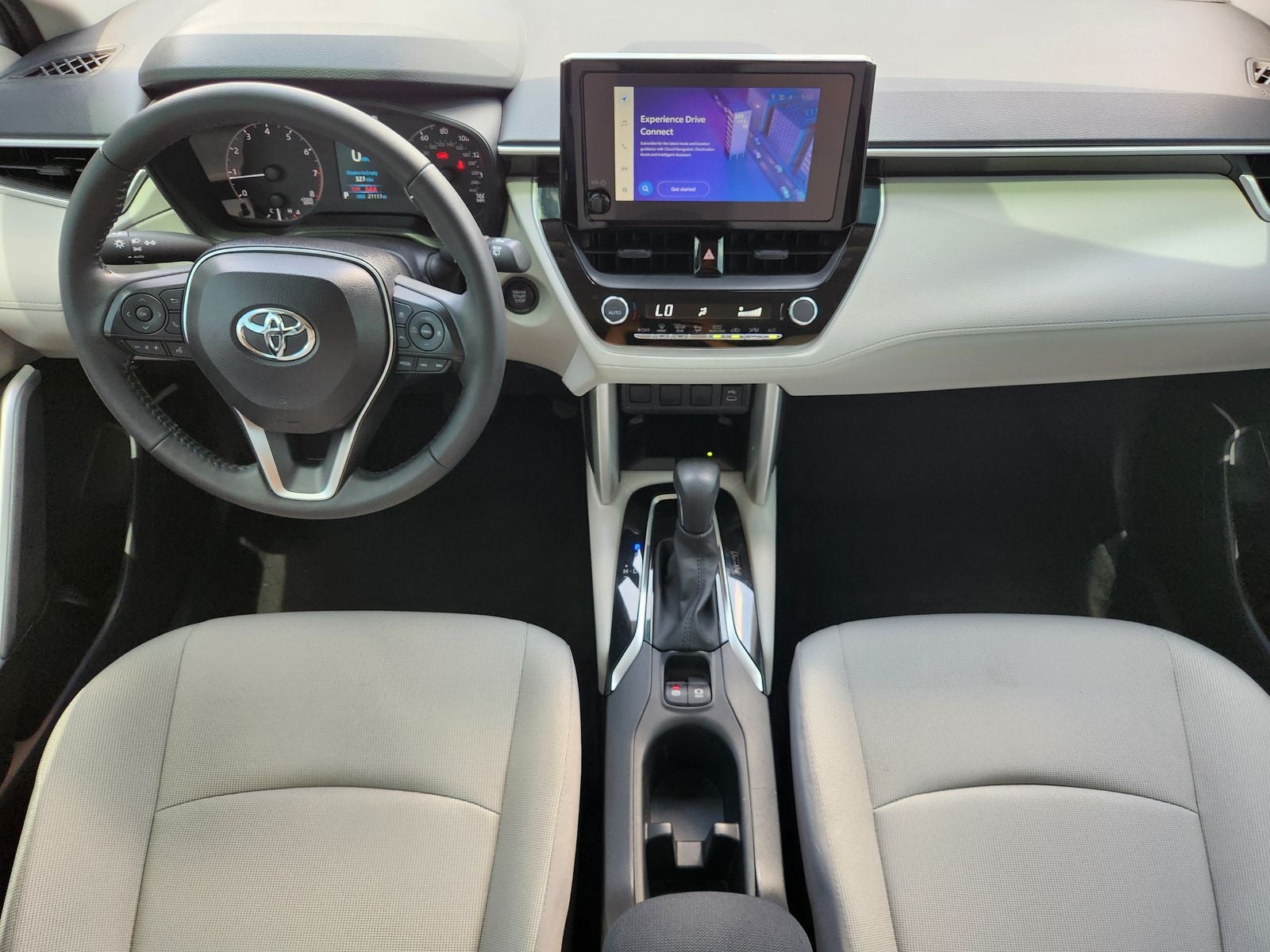 2025 Toyota Corolla Cross LE