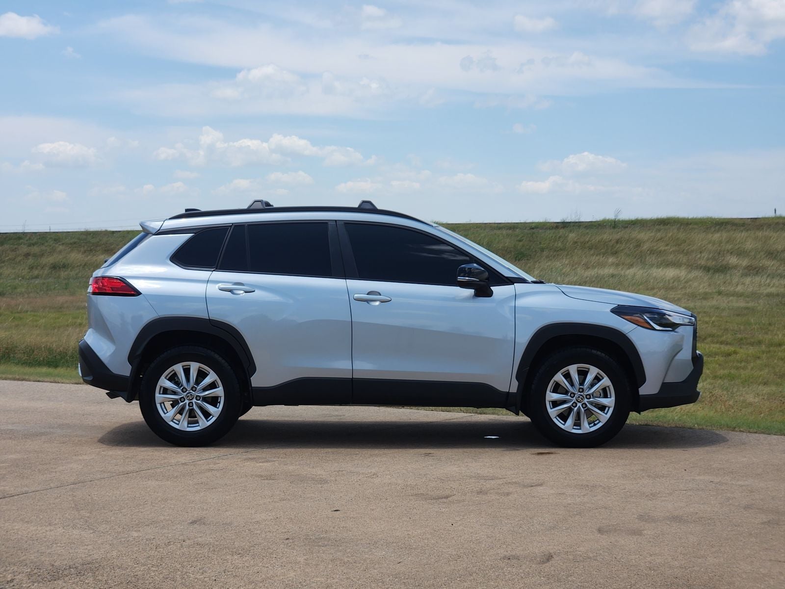 2025 Toyota Corolla Cross LE