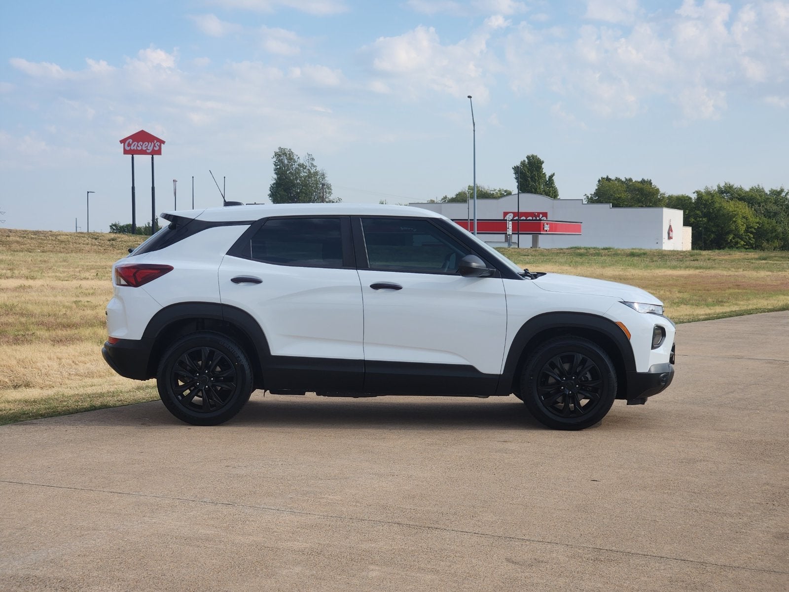 2023 Chevrolet TrailBlazer LS