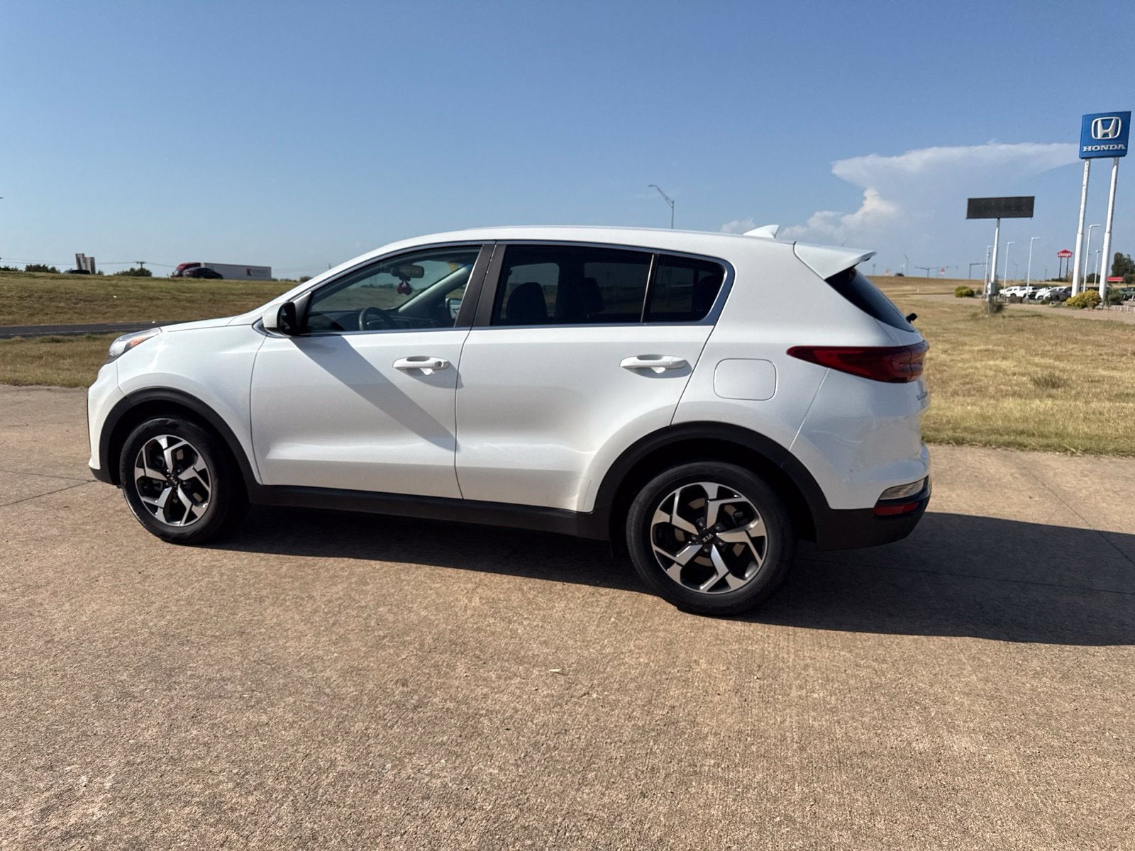 2022 Kia Sportage LX