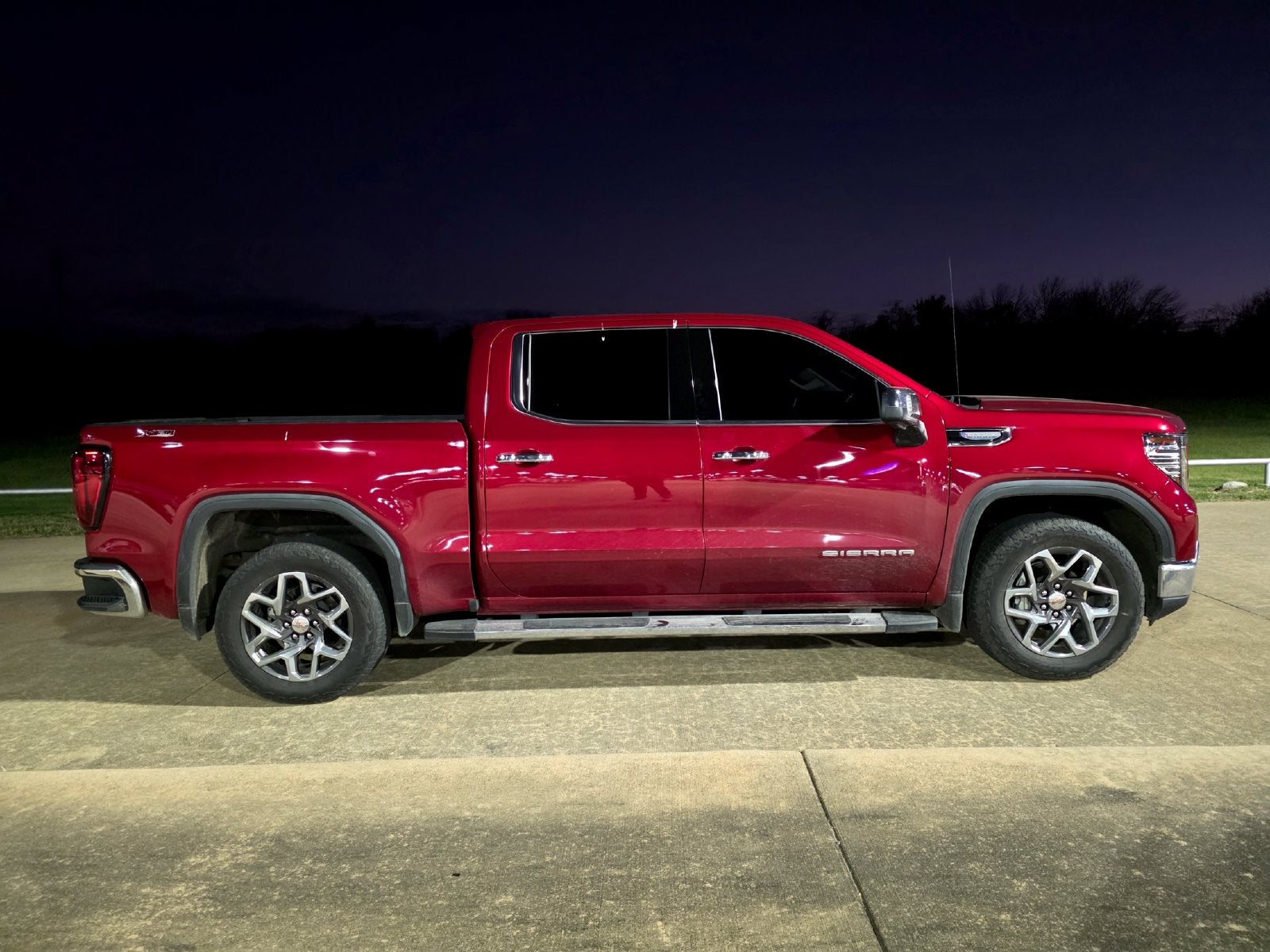 2024 GMC Sierra 1500 SLT