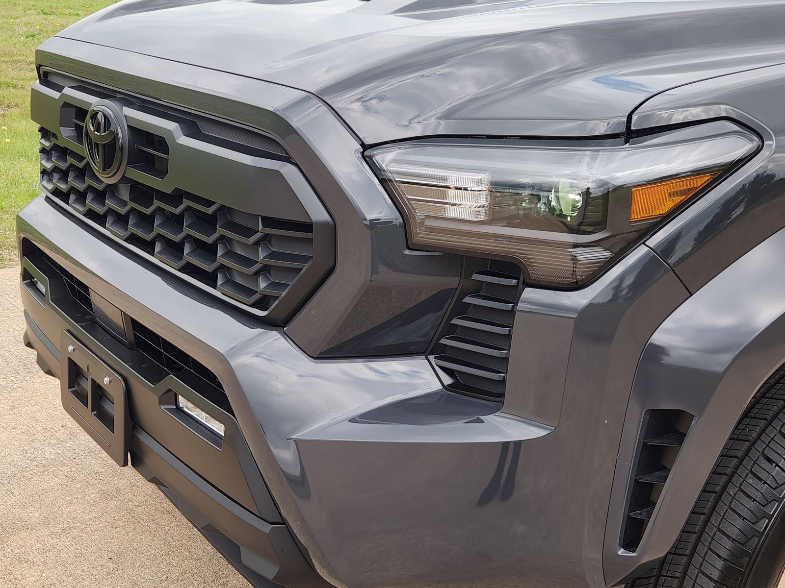2025 Toyota Tacoma 2WD TRD Sport