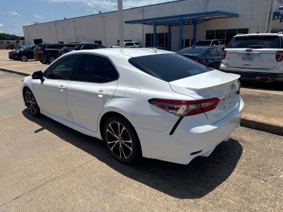 2019 Toyota Camry SE
