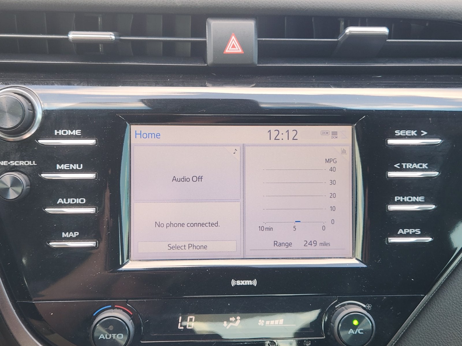2020 Toyota Camry SE
