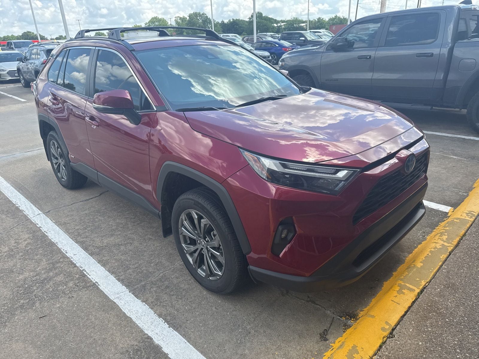 2024 Toyota RAV4 Hybrid XLE Premium
