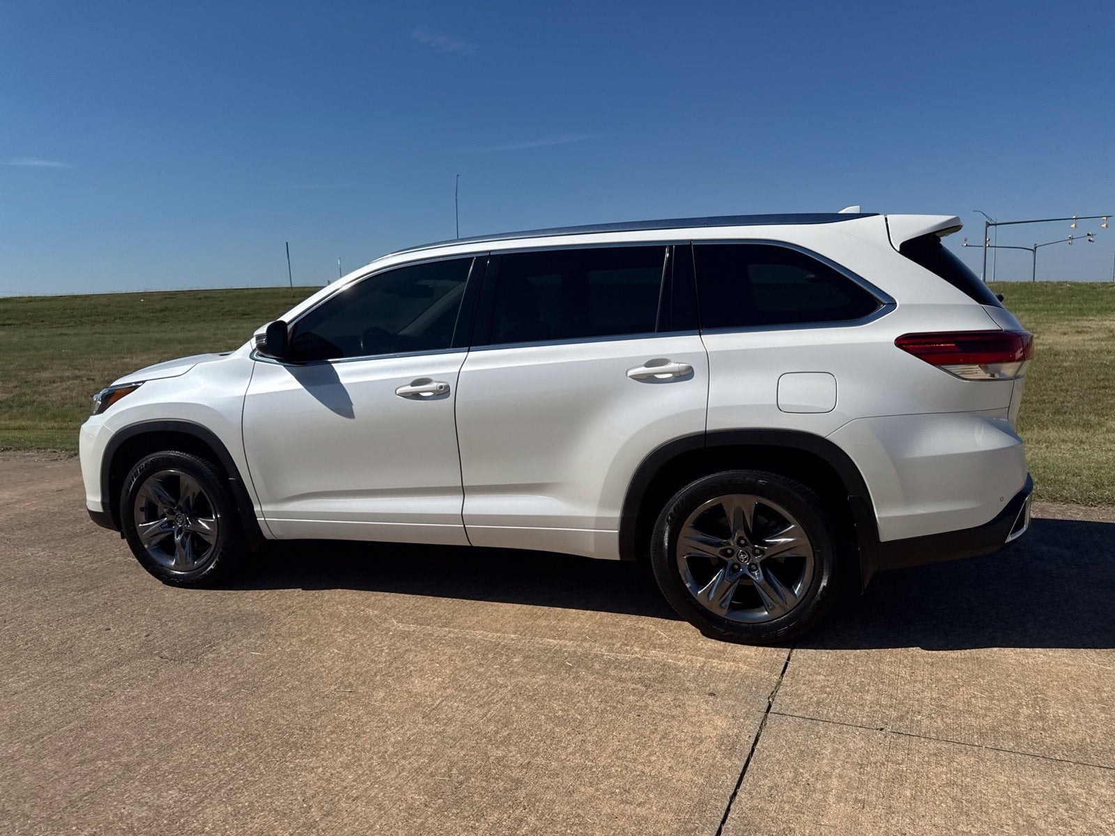 2018 Toyota Highlander Limited Platinum