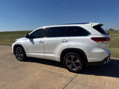 2018 Toyota Highlander Limited Platinum