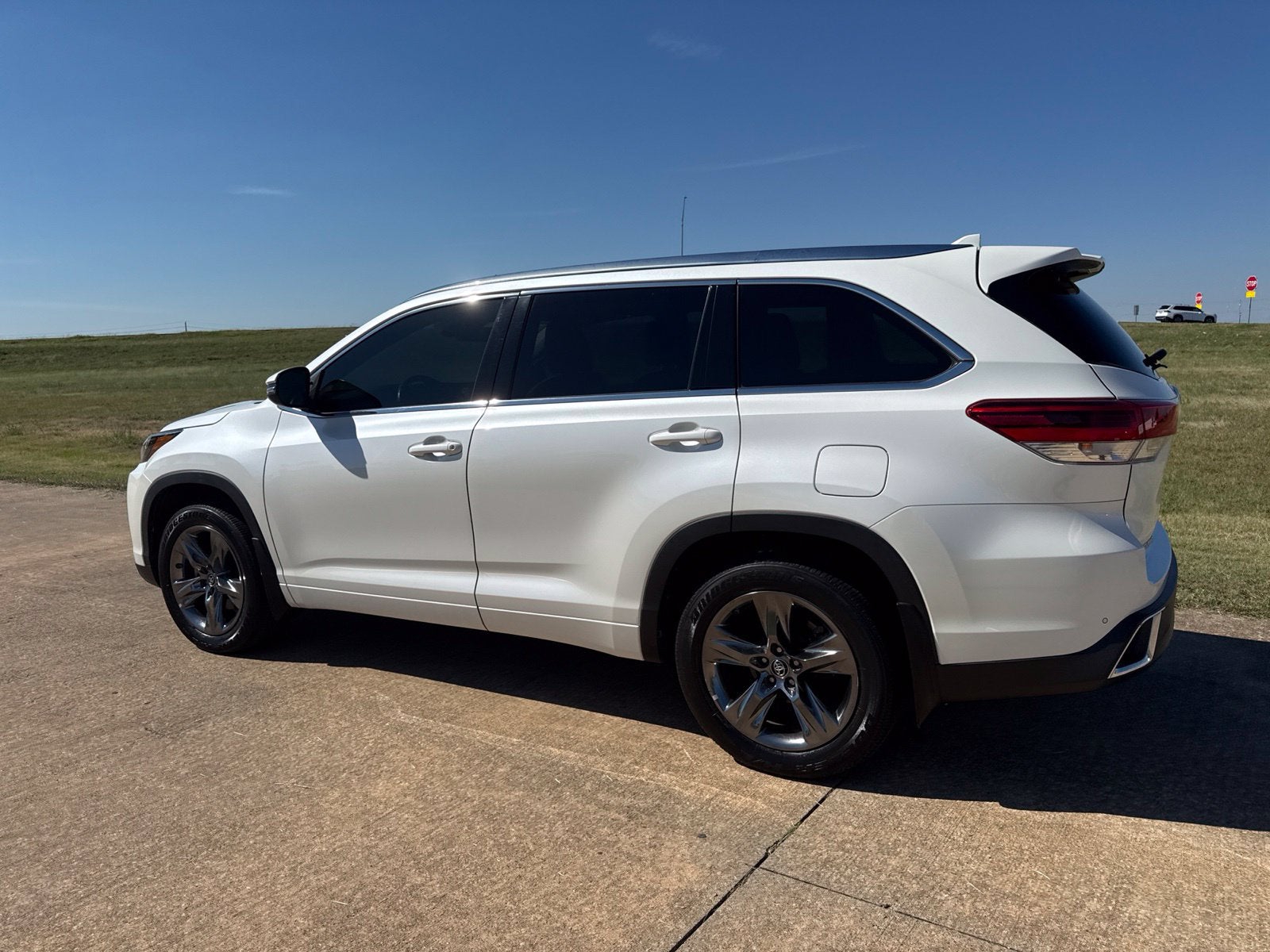 2018 Toyota Highlander Limited Platinum
