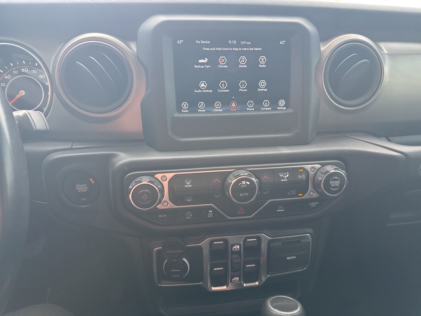 2020 Jeep Gladiator Sport