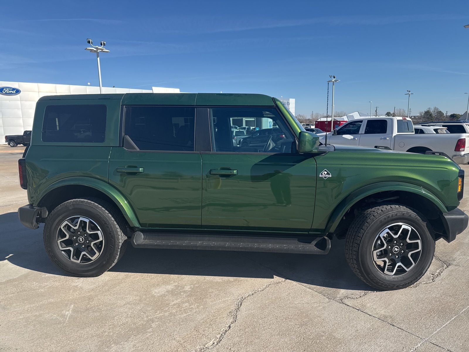 2025 Ford Bronco Outer Banks