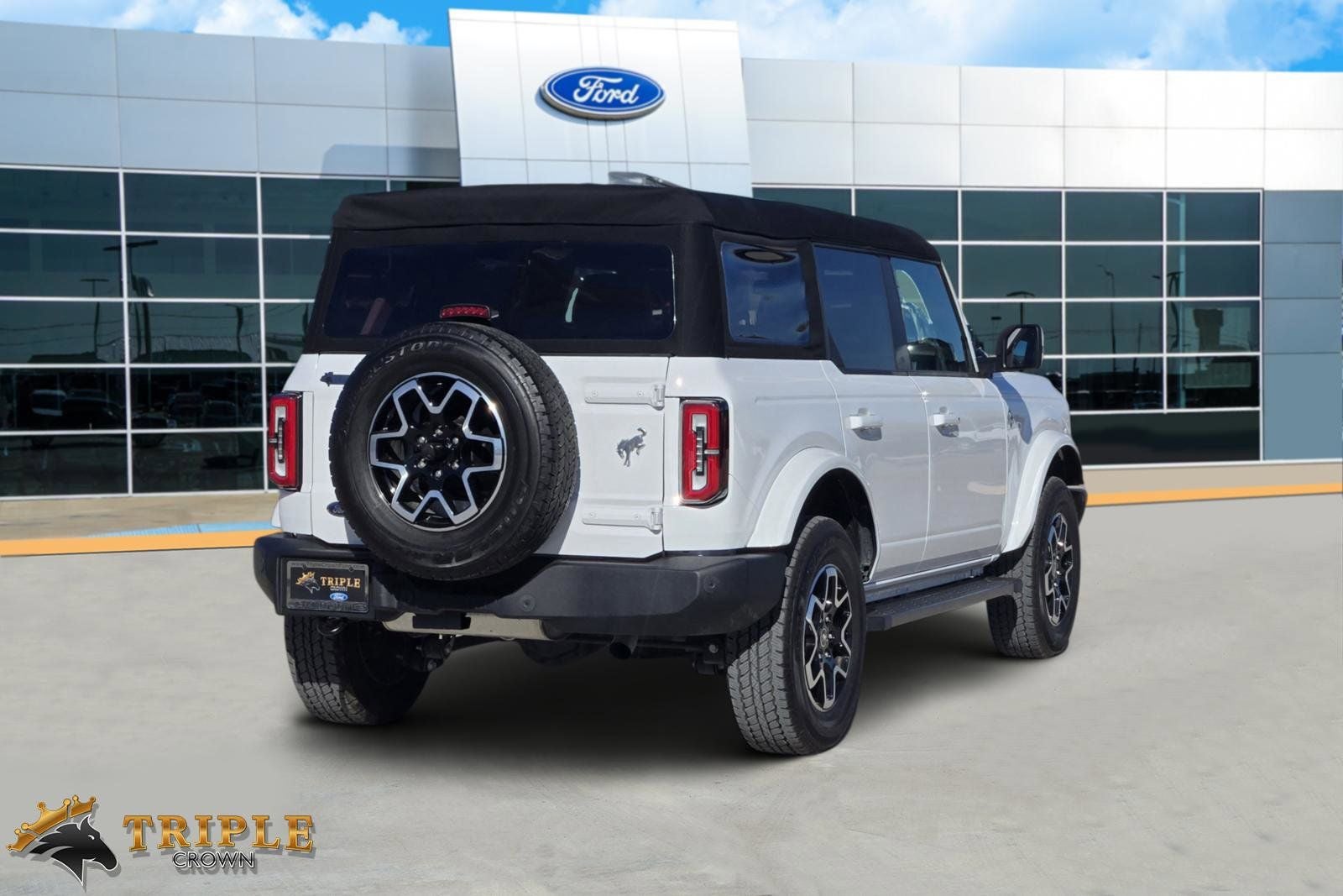 2024 Ford Bronco Outer Banks