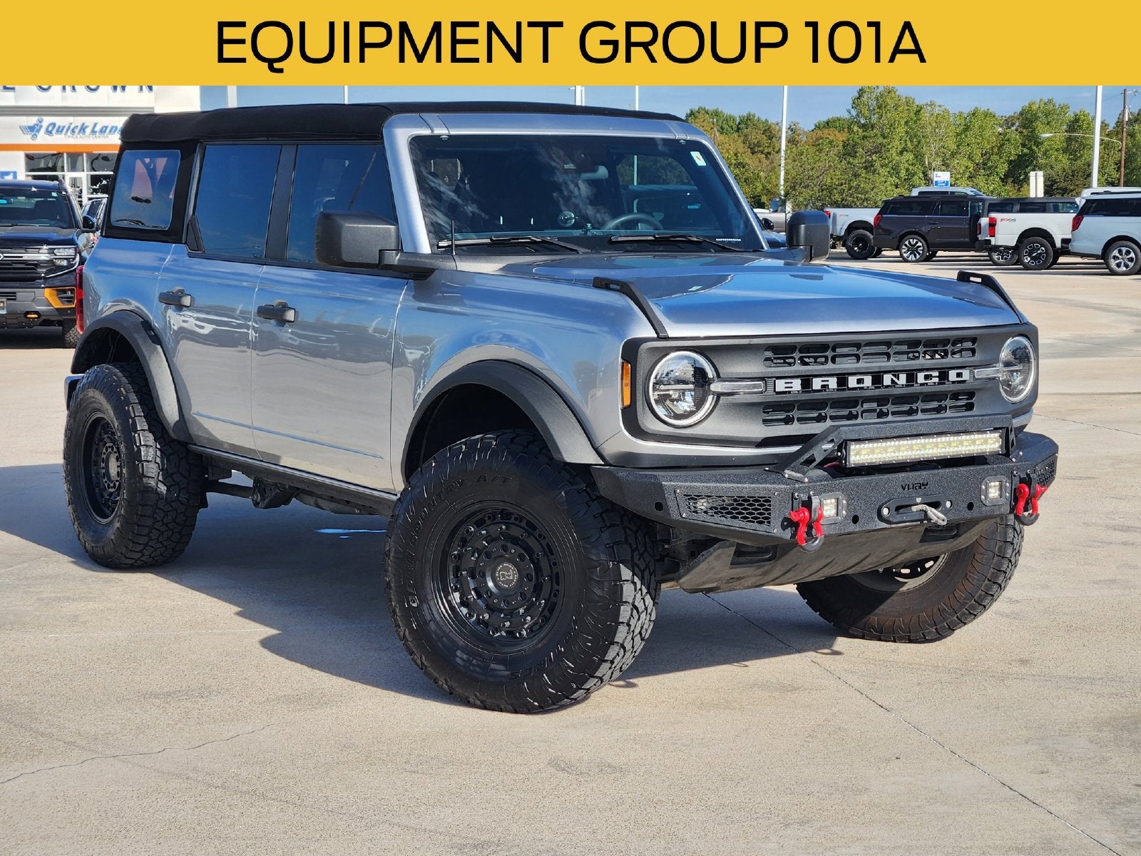 2023 Ford Bronco Base