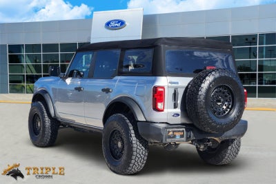 2023 Ford Bronco Base