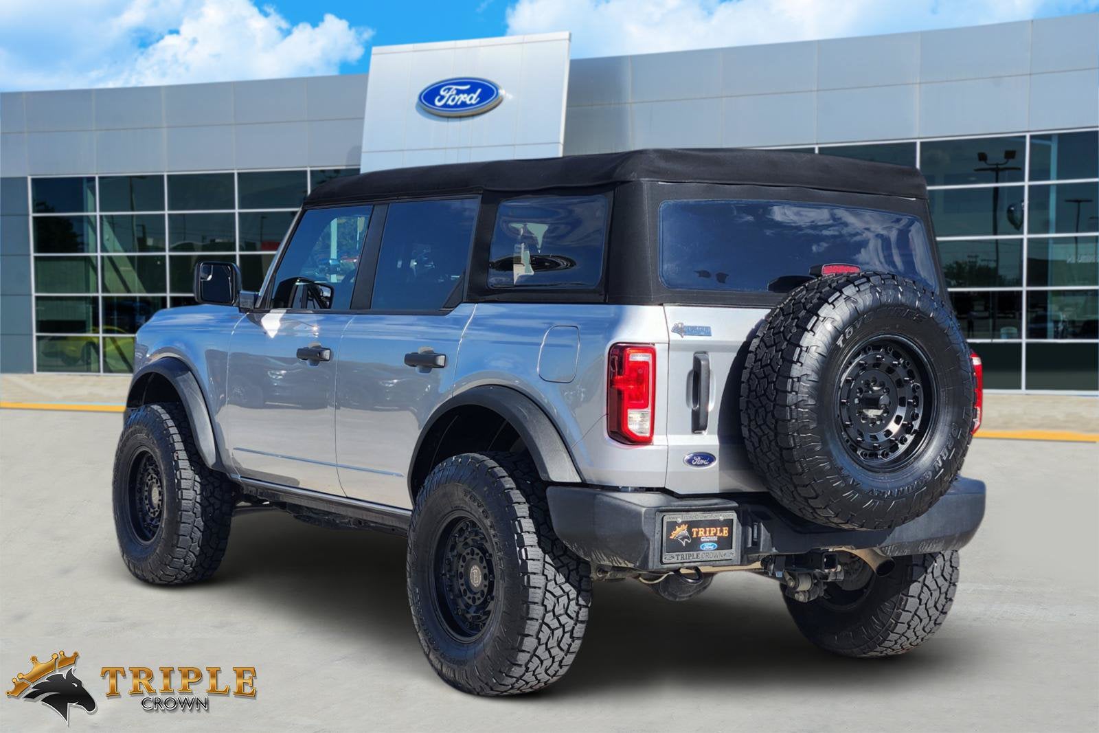 2023 Ford Bronco Base